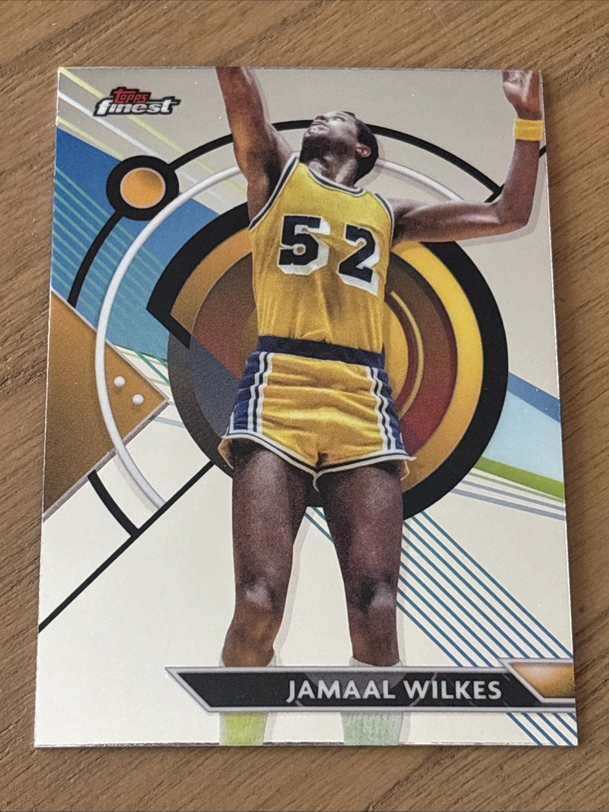 2023-24 Topps Finest – Common Jamaal Wilkes #72 Lakers HOF NM+