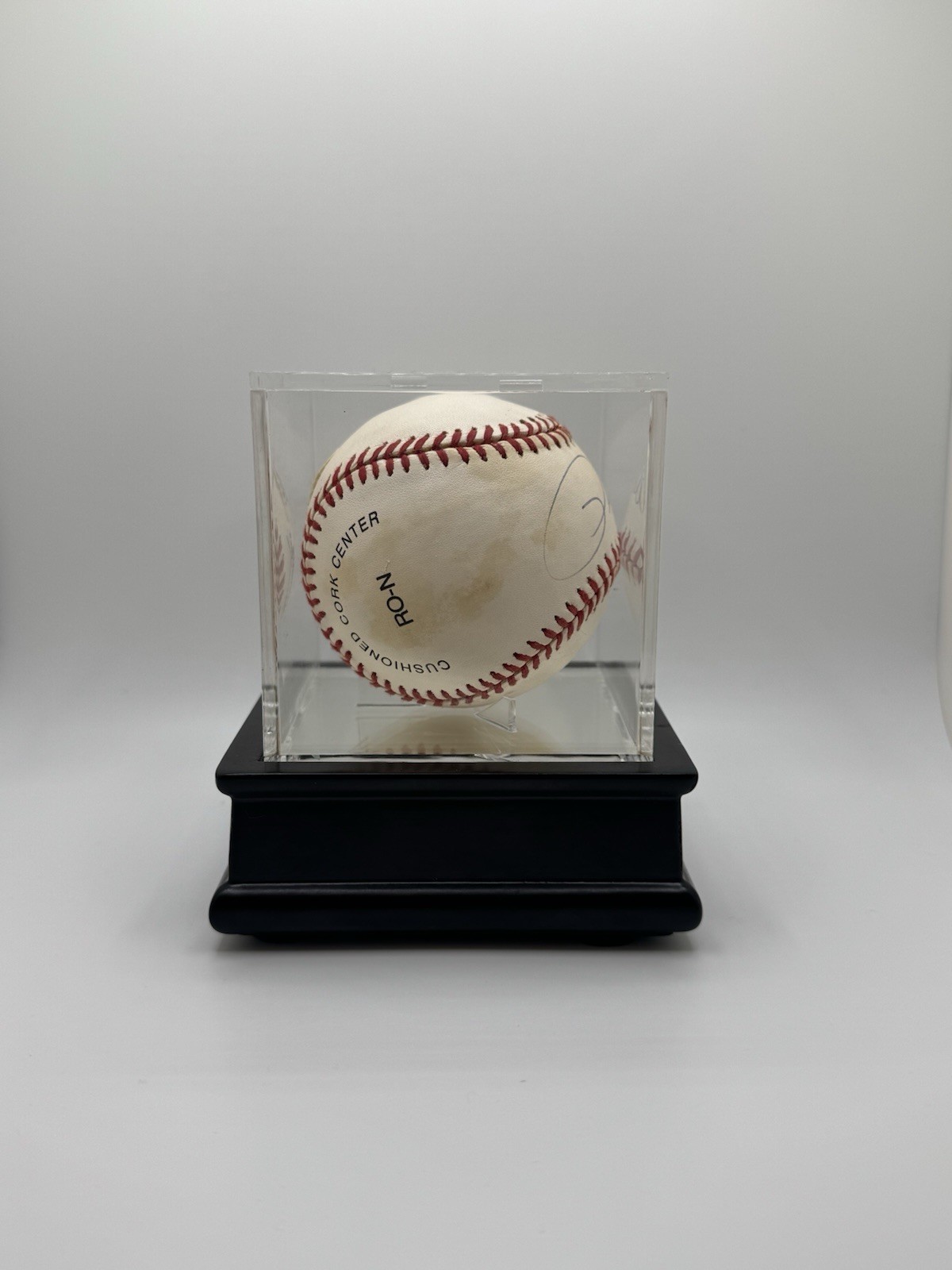 Pete Rose Signed Rawlings Baseball PSA/DNA Authenticated Autographed w/ Case
