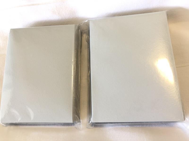 Lenayuyu 100pcs Whiteblack Protector Standard MTG Card Sleeves 66x91mm Matte