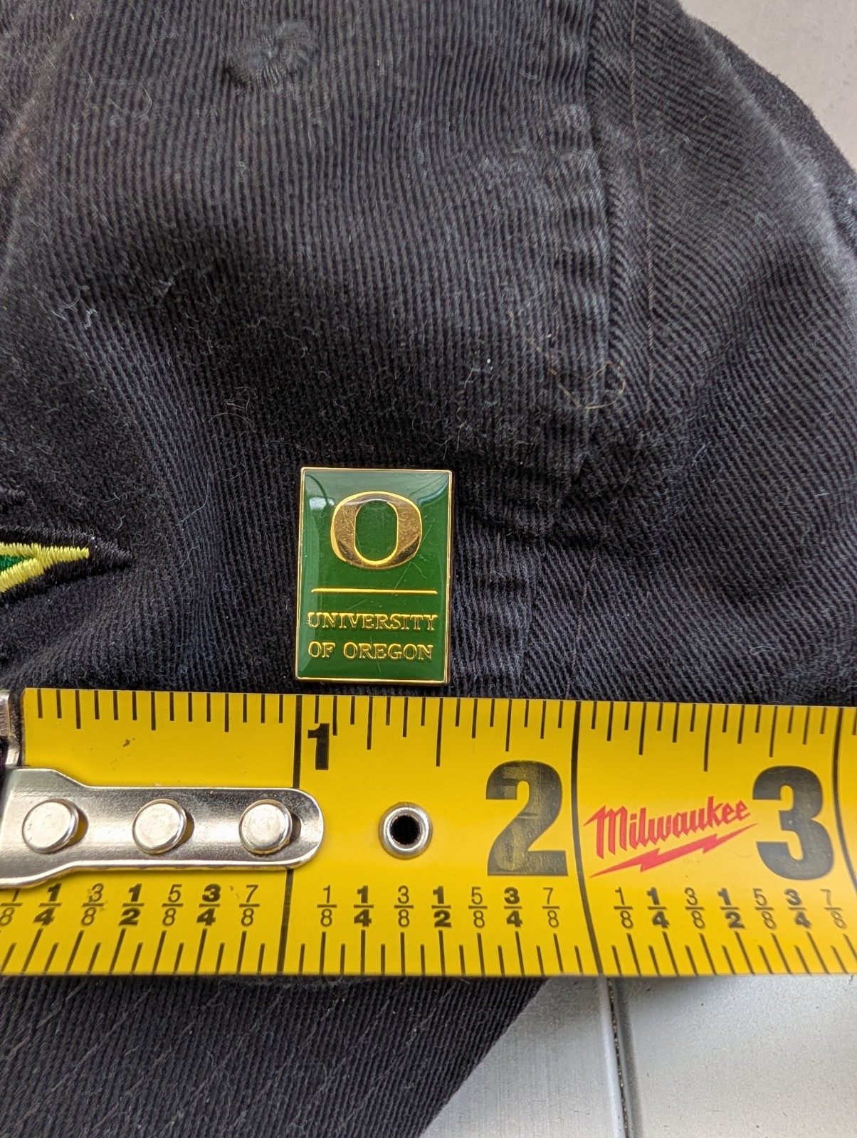 University of Oregon Rectangular Green And Gold Enamel Pin Oregon Ducks