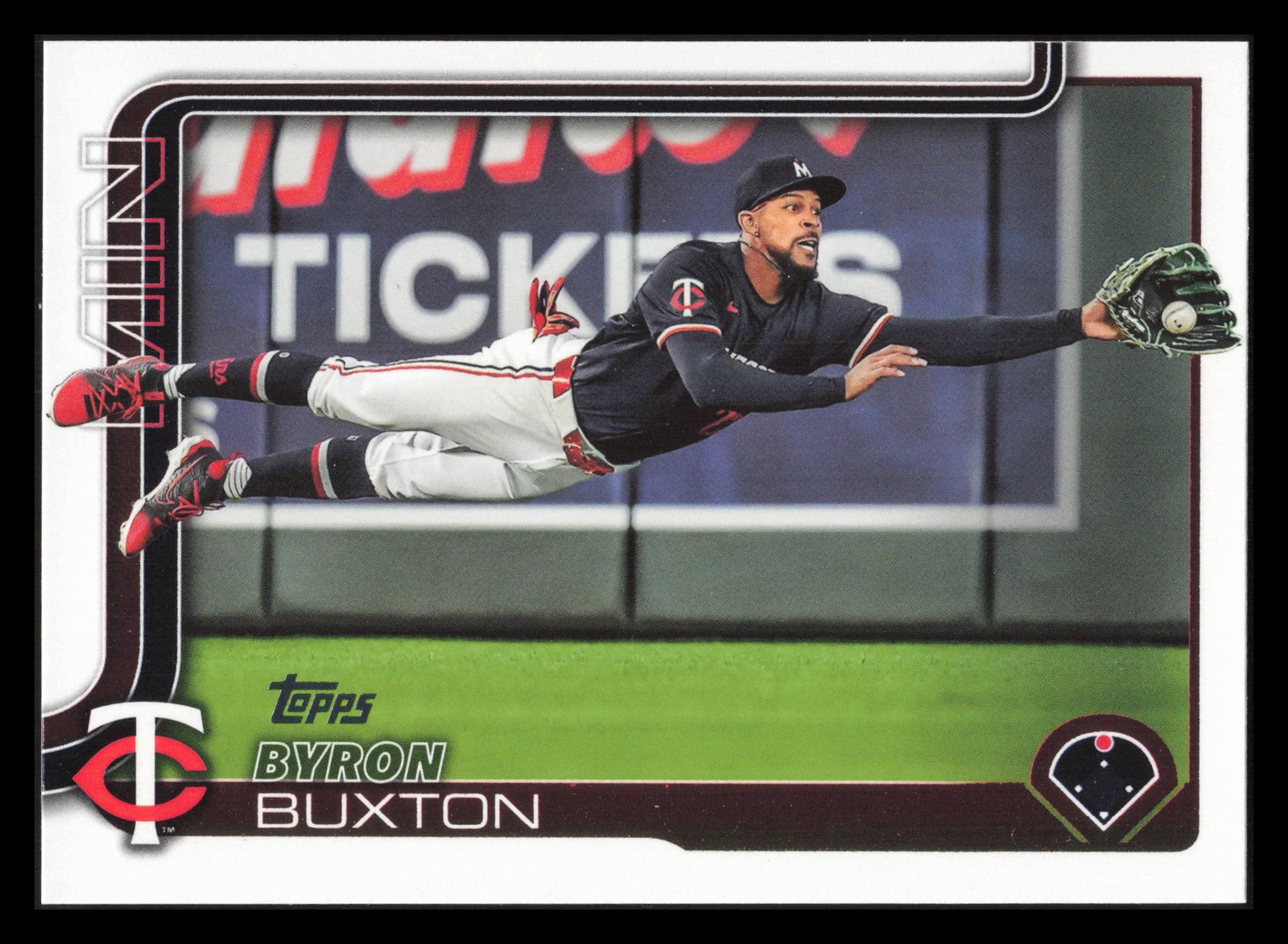 Byron Buxton 2025 Topps Series 2 #530 Minnesota Twins