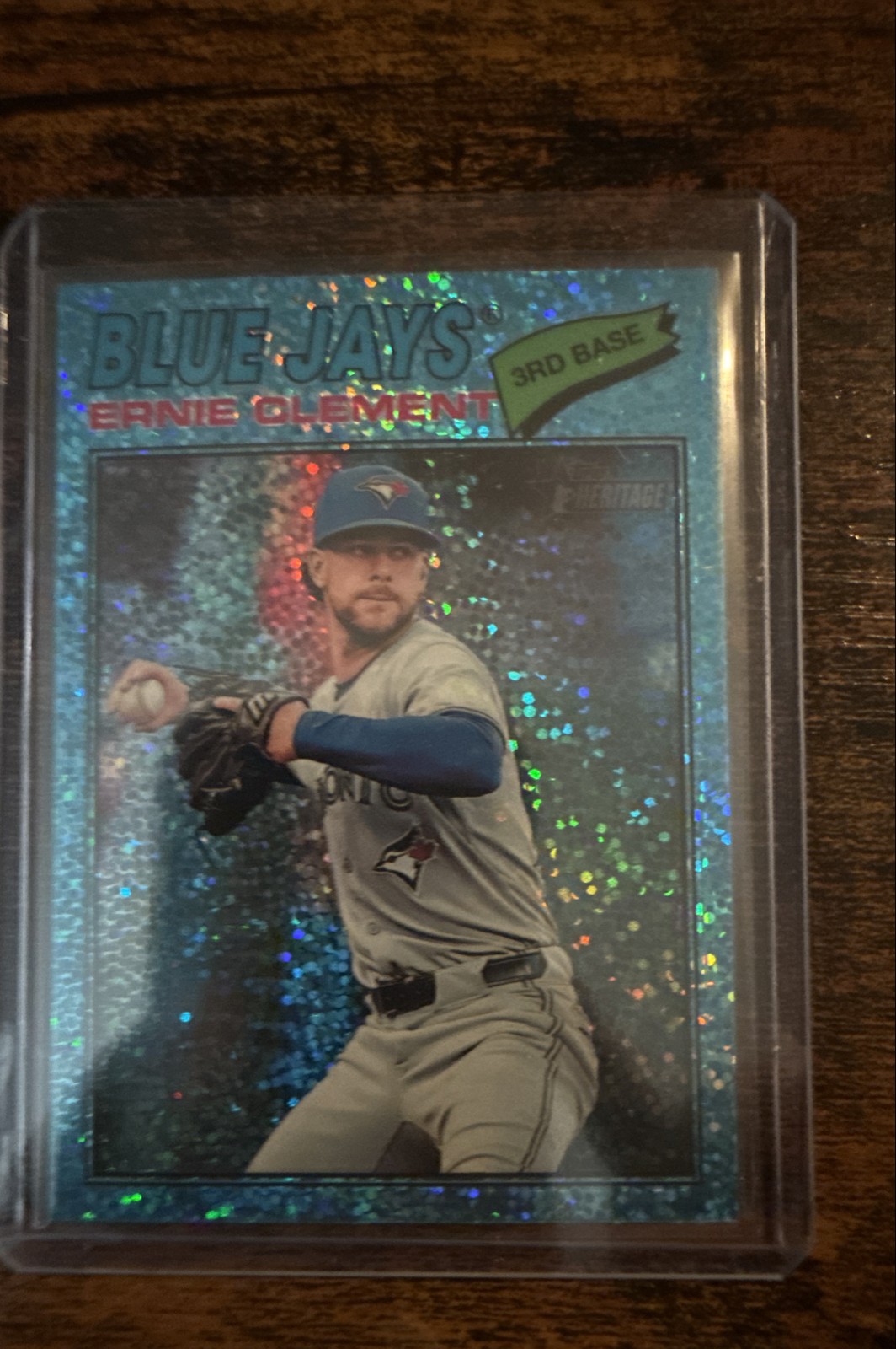 2026 Topps Heritage – Ernie Clement #21 Chrome Light Blue Sparkle Refractor