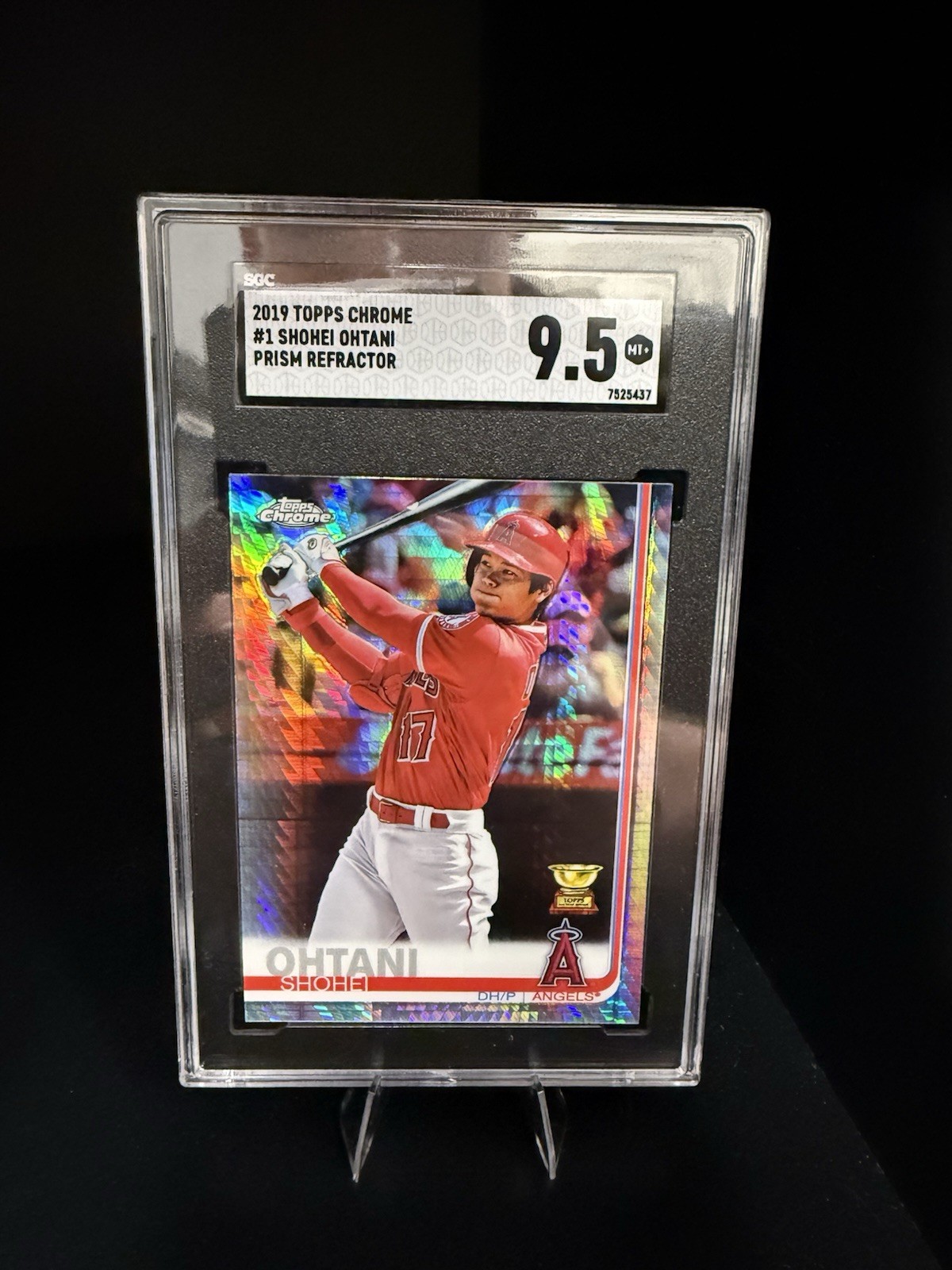Topps 2019 Chrome Shohei Ohtani Angels #1 Prism Refractor SGC 9.5