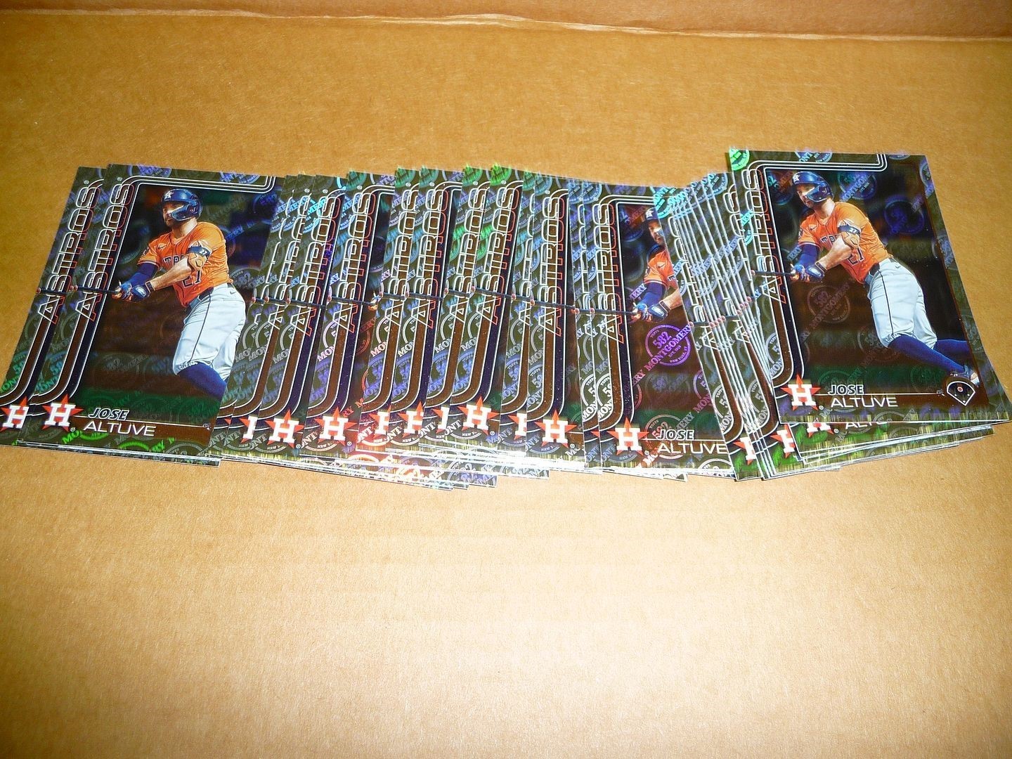 2025 Topps 582 MONTGOMERY CLUB FOIL LOT OF 33 CARDS JOSE ALTUVE ASTROS #260