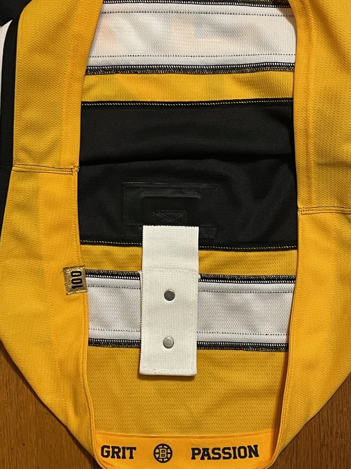 BOSTON BRUINS FANATICS BLANK AUTHENTIC PRO CENTENNIAL GAME JERSEY – SIZE 54 MiC