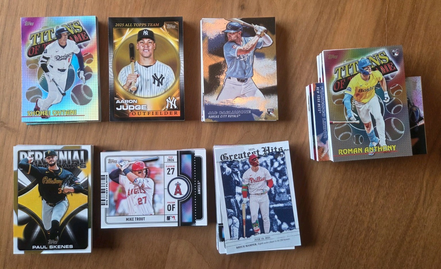 2026 Topps Series 1 complete set + 20 inserts AND Fast SHIPPING!