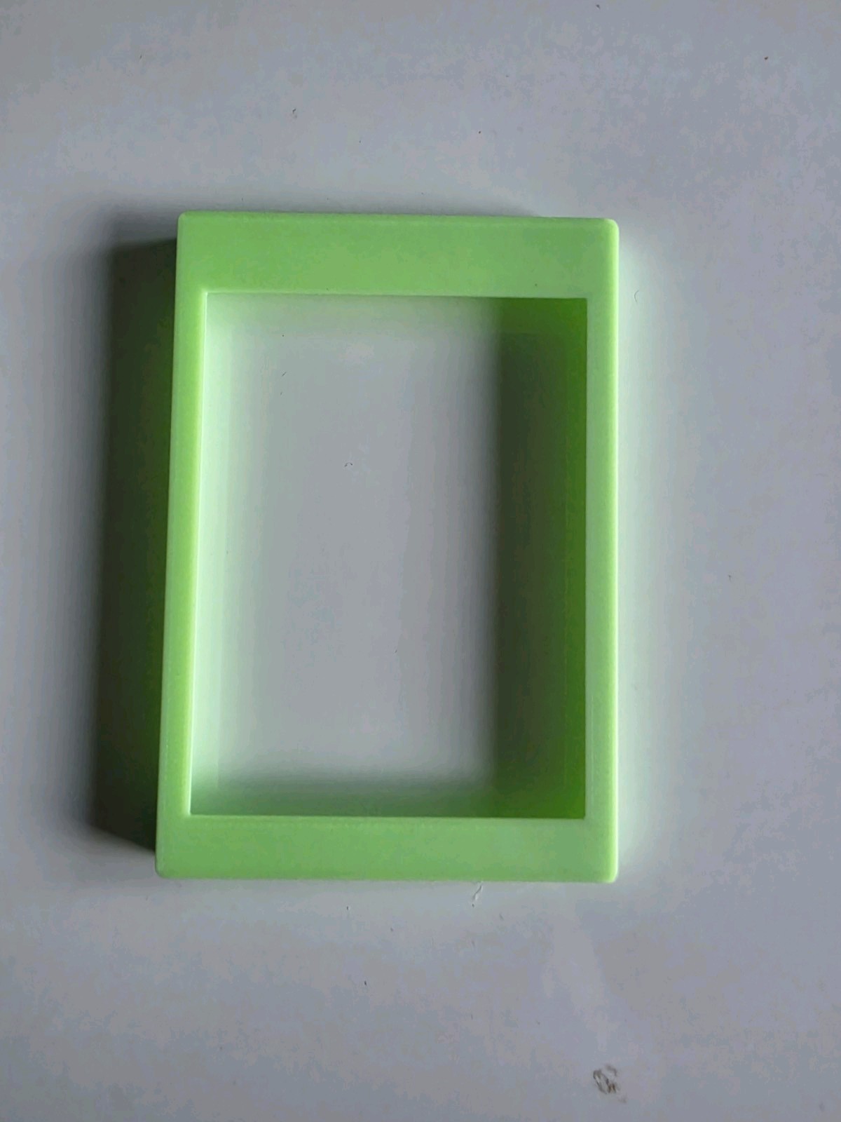 Glow in the dark w/ stary pattern 35pt card holder guard.