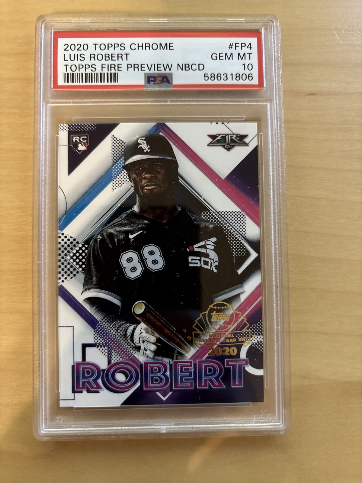 2020 Topps Fire Preview NBCD – Luis Robert #FP4 (RC)