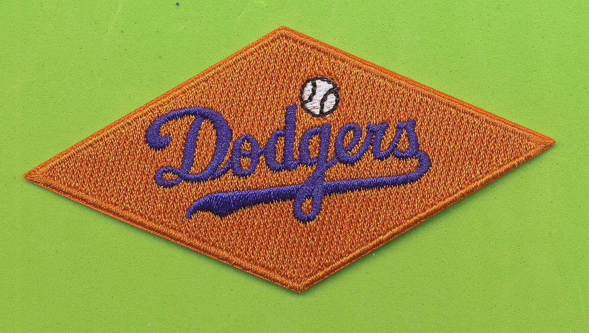 1-3/4″ x 3-1/2″ Embroidered Patch Retro – Brooklyn Dodgers (1952-57)