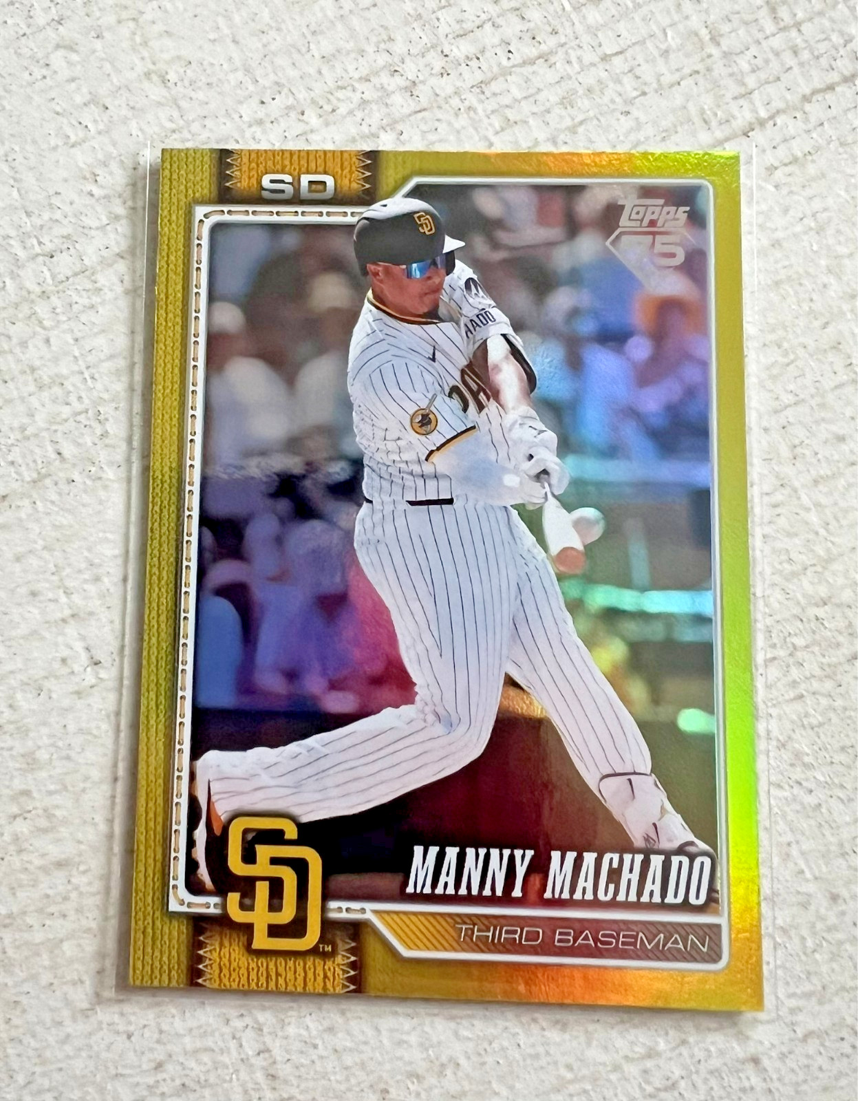 2026 Topps Series 2 Manny Machado Yellow Foil /399 #614 Pirates