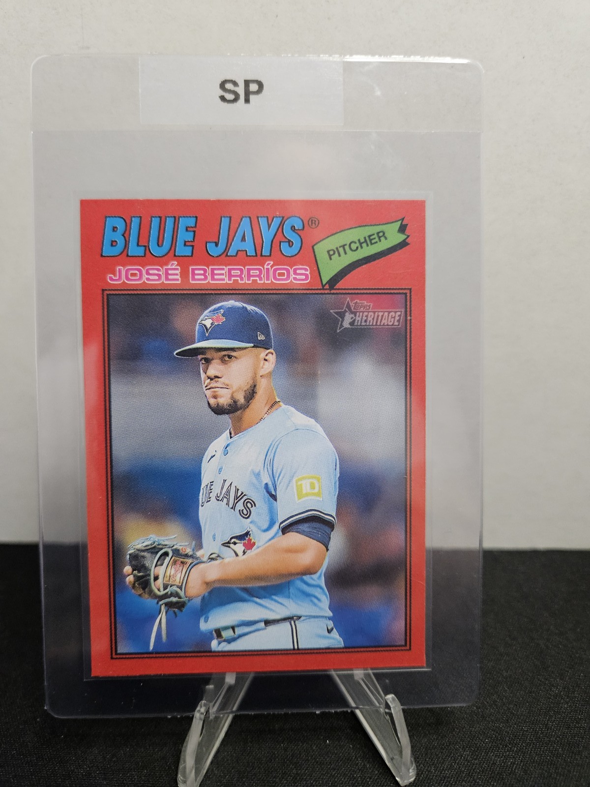 2026 Topps Heritage #56 José Berríos Red Border SP