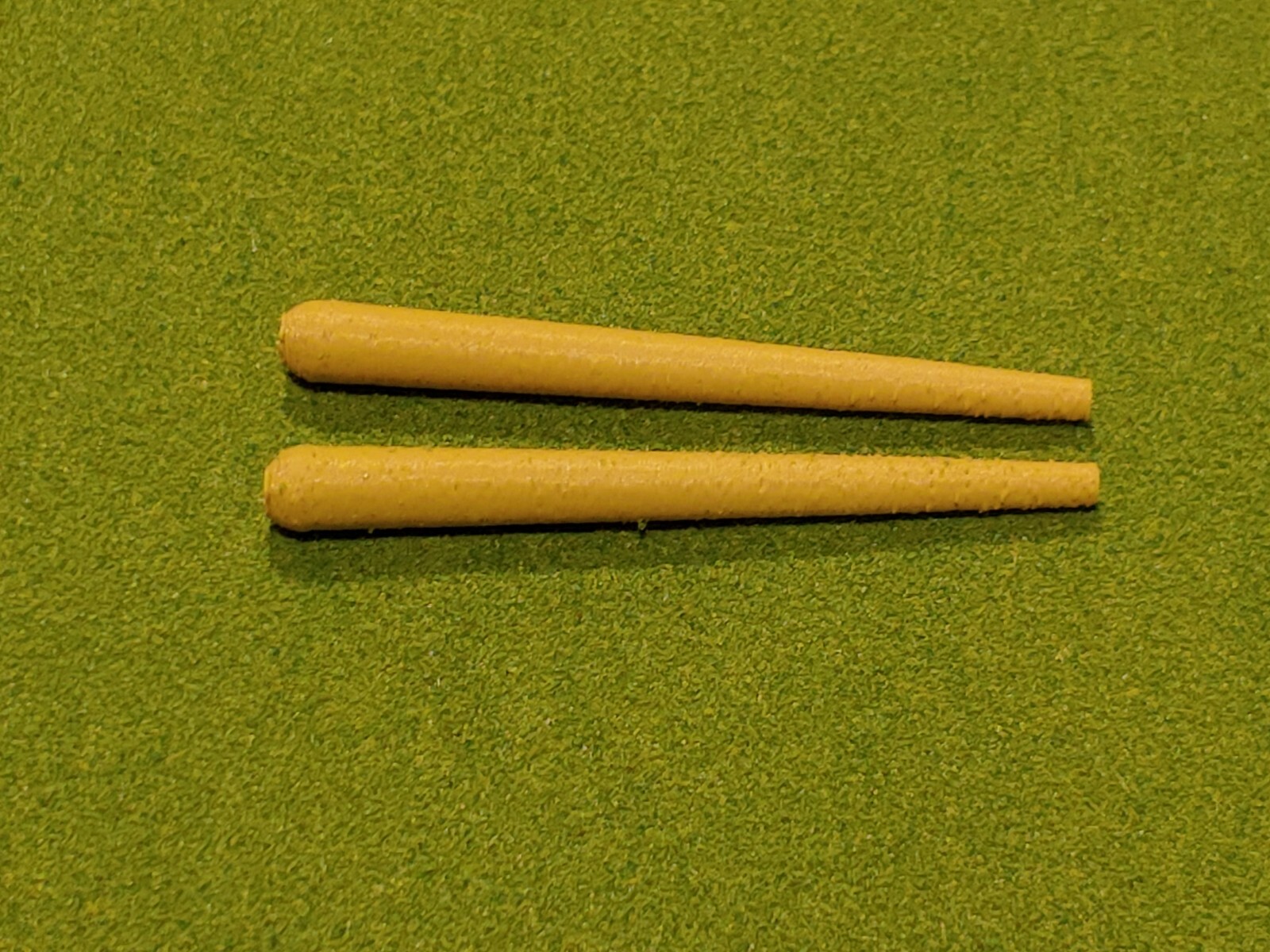 2 Baseball Bats for Bobbleheads – Various Colors