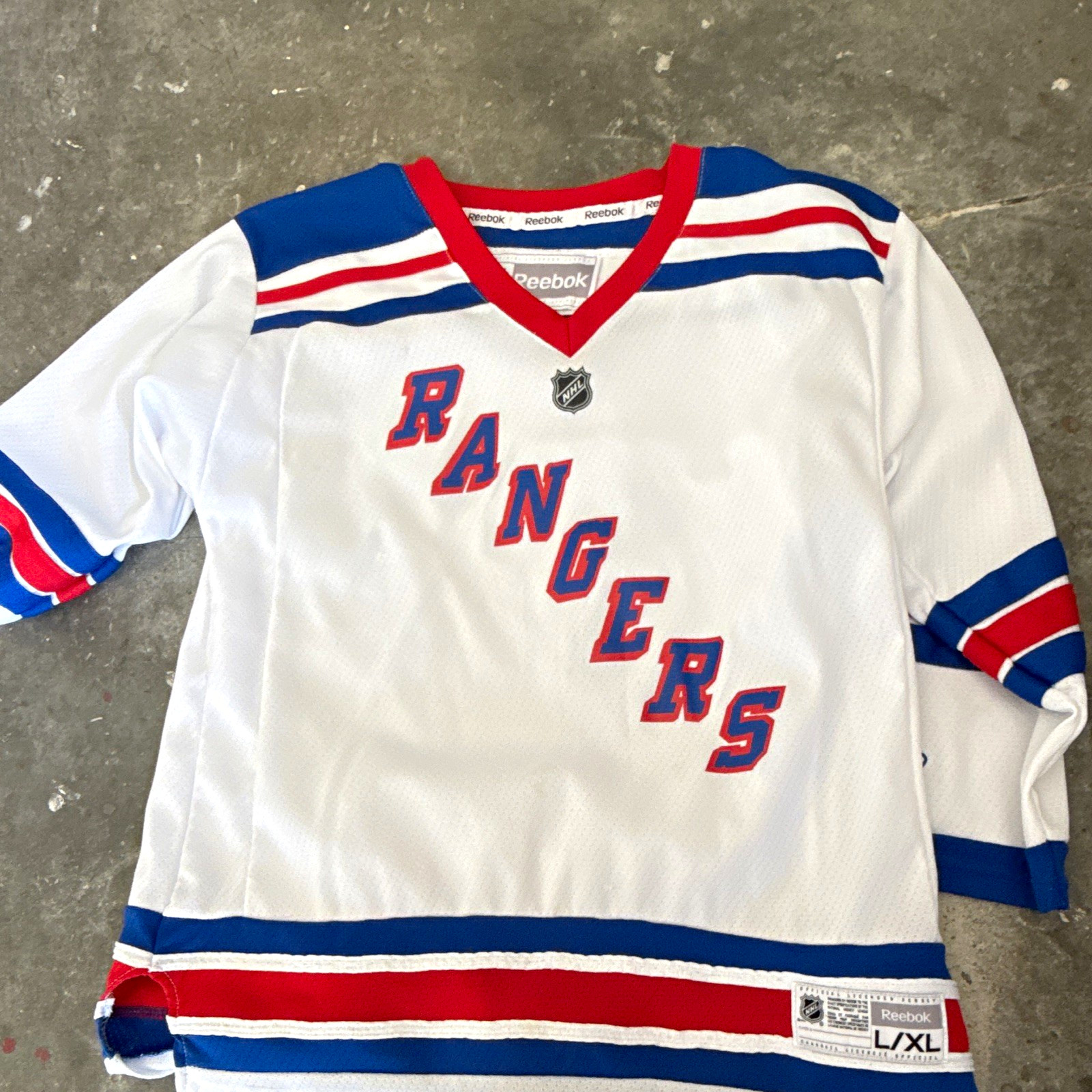 Reebok NHL New York Rangers Brandon Dubinsky #17 White Hockey Jersey L/XL