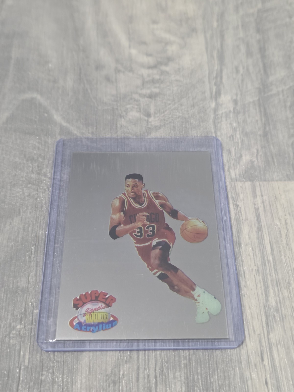 1995 Signatures Rookies Super Acrylium Scottie Pippen /10000 – D99