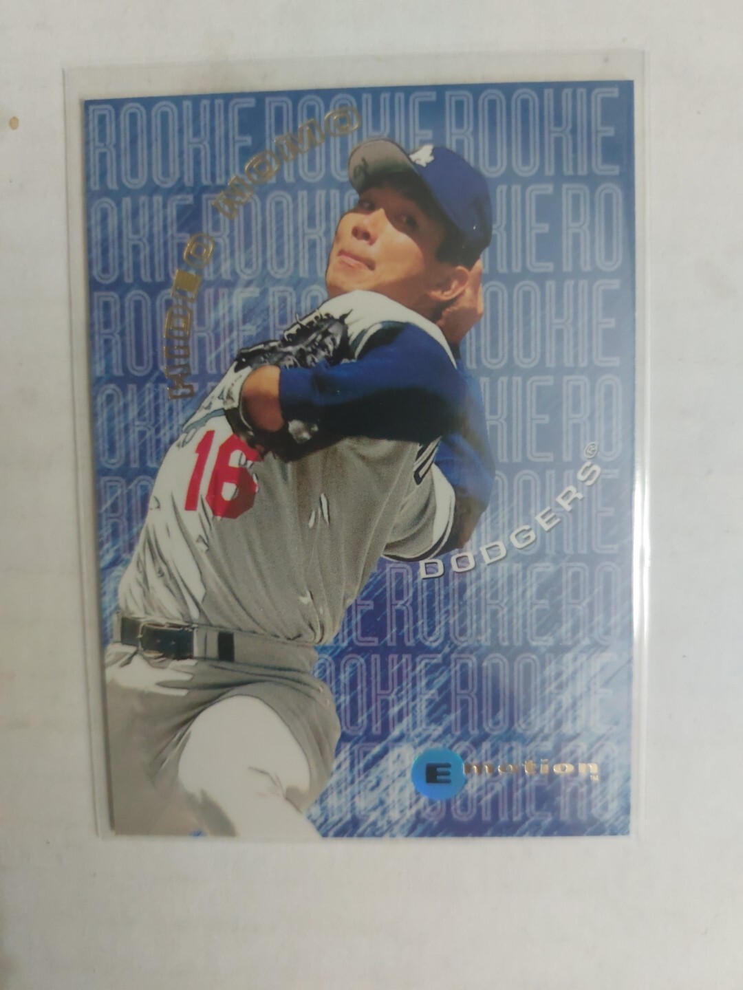 1995 Skybox Emotion Rookies Hideo Nomo #9 Rookie