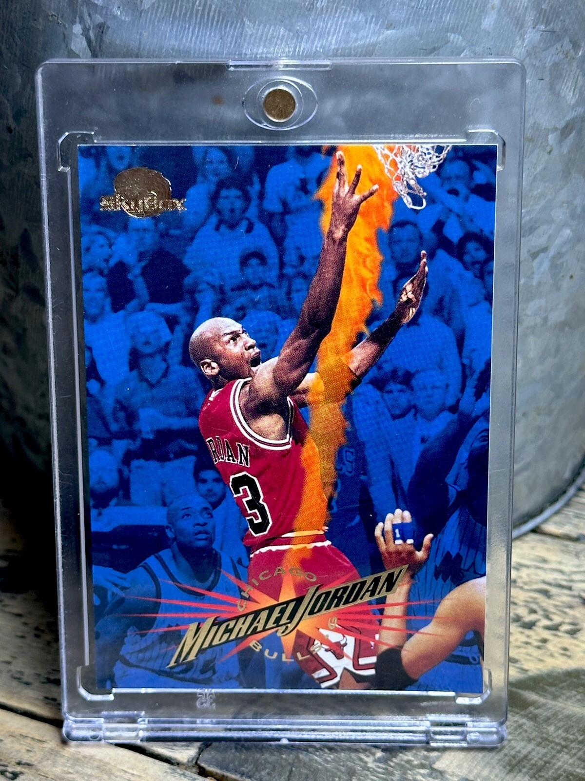 Michael Jordan Card AUTHENTIC GOLD BLUE HOLO FOIL SP AUTHENTIC BULLS JERSEY #23