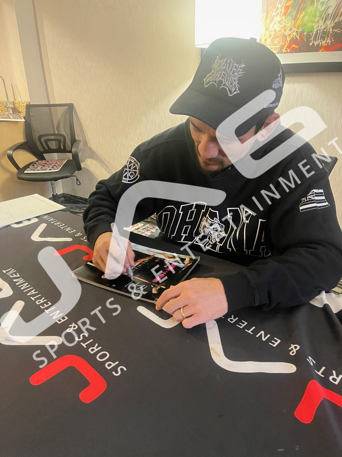 Max Holloway autographed signed 8×10 photo UFC Blessed JSA COA Justin Gaethje