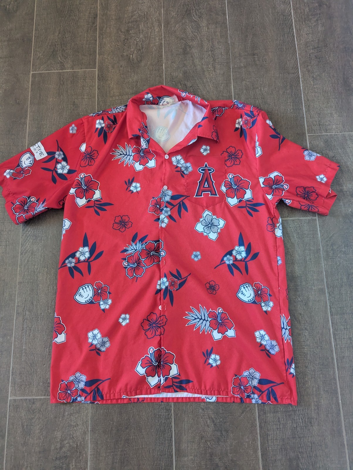 Los Angeles Angels Of Anaheim Red Hawaiian Button Down SGA Shirt One Size