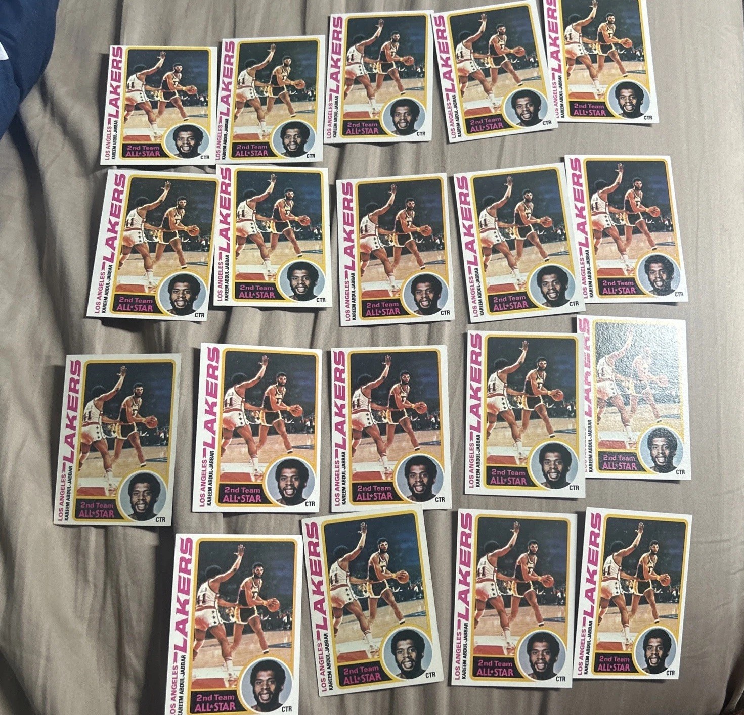 1978-79 Topps – Kareem Abdul-Jabbar #110 LA Lakers 2nd Team All Star Lot Of 19