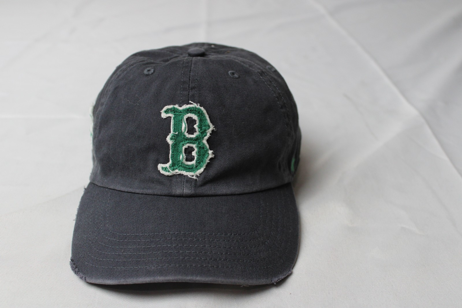 Boston Red Sox Adult’s ’47 Brand Irish Flag Patch Fitted Hat WR4 Navy Size 2XL