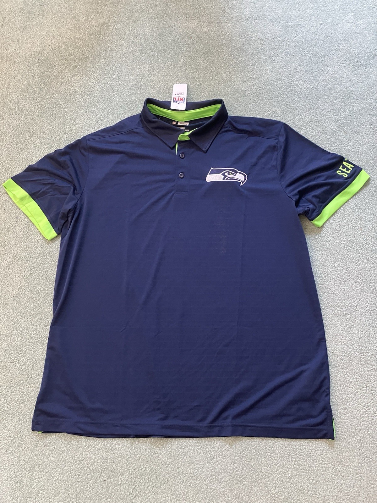 NWT Men’s NFL Seattle Seahawks Navy Blue Short Sleeve Polo Shirt Size XXL