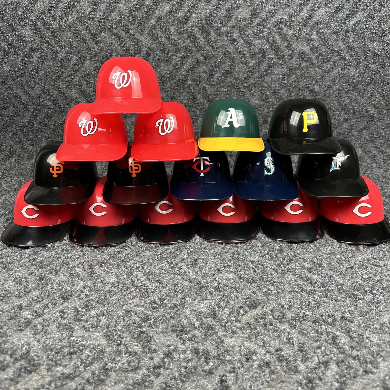 Various MLB Baseball Ice Cream Snack Mini 16 Helmets Rawlings