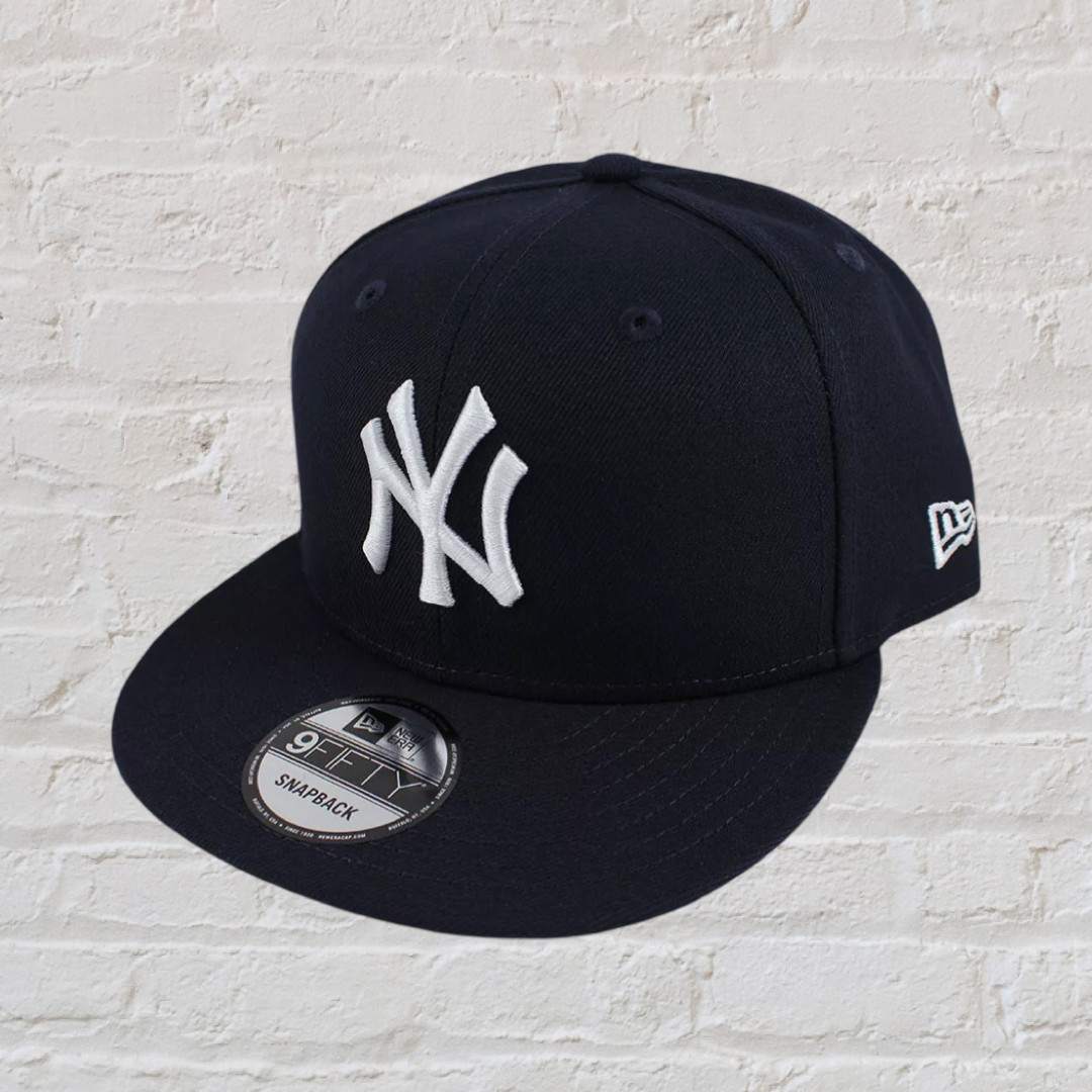 New York Yankees 9FIFTY Adjustable Cap – NY MLB New Era 950 Hat – Navy Snapback