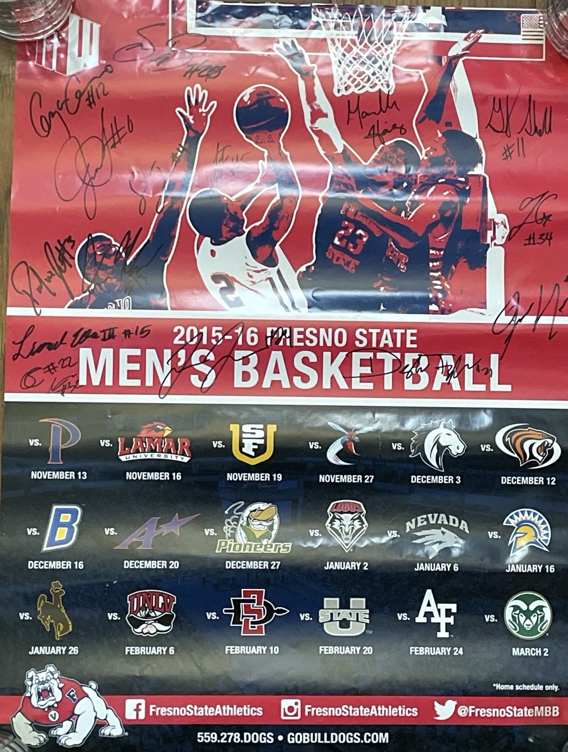 2015-16 Fresno State Bulldogs Basketball Team Signed Poster