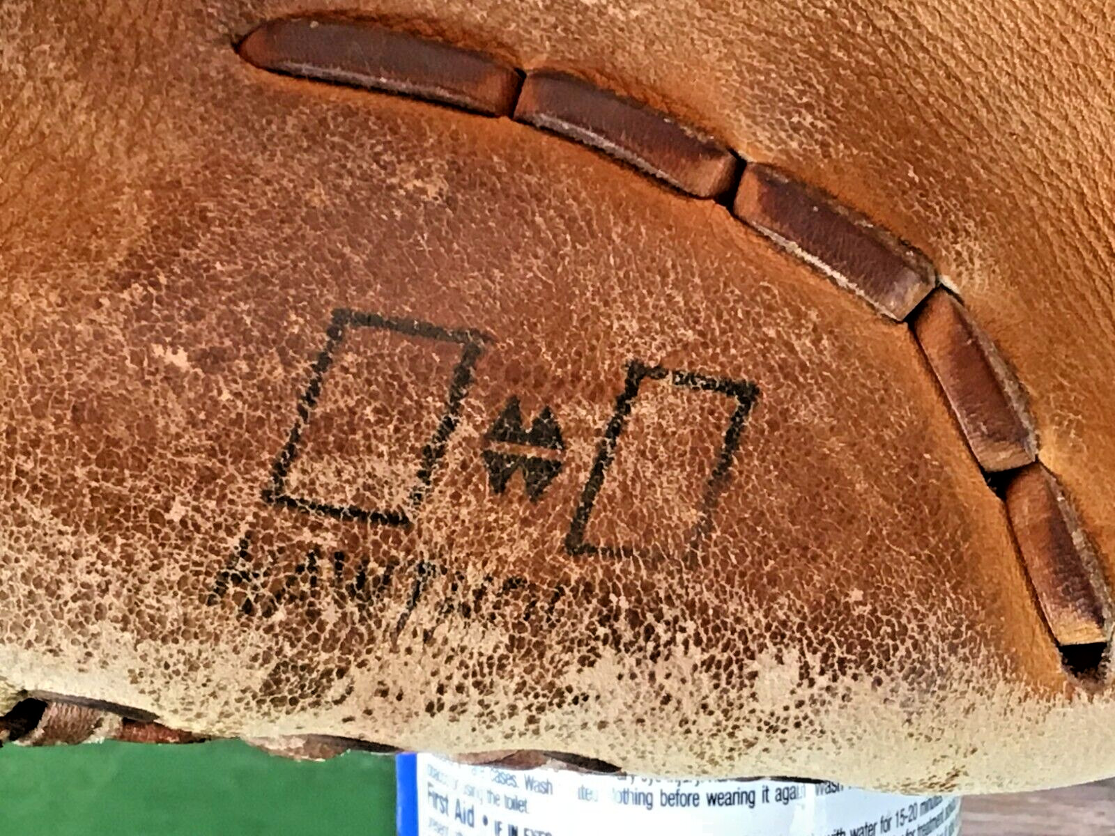 Vintage WARDS HAWTHORNE Leather Baseball Glove Professional Model Japan