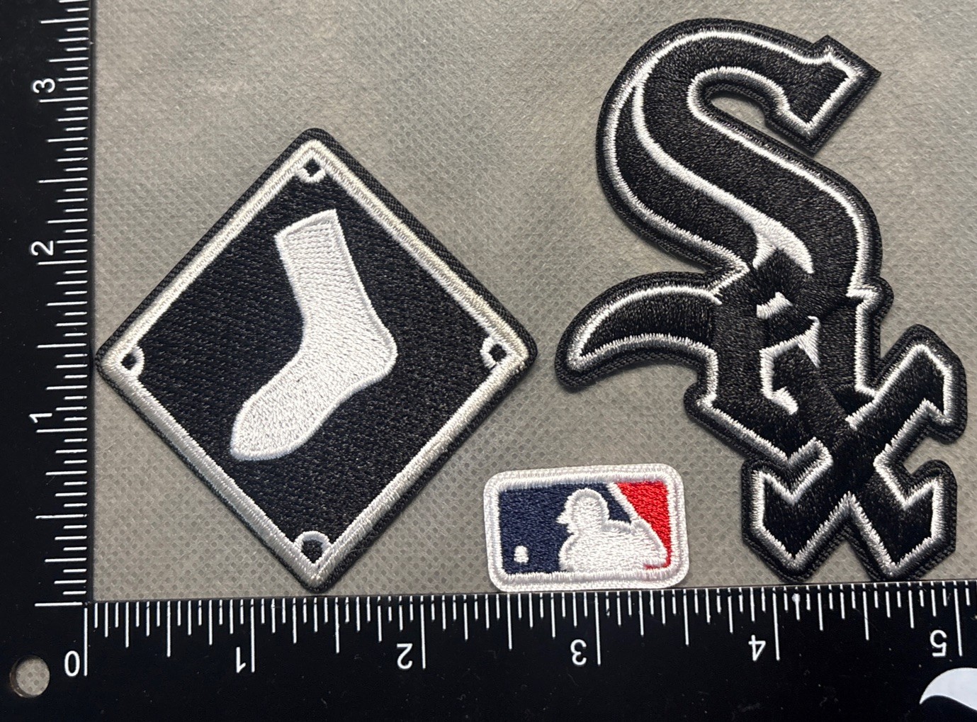 Set Of 3 CHICAGO WHITE SOX MLB BASEBALL EMBROIDERED IRON ON PATCHES