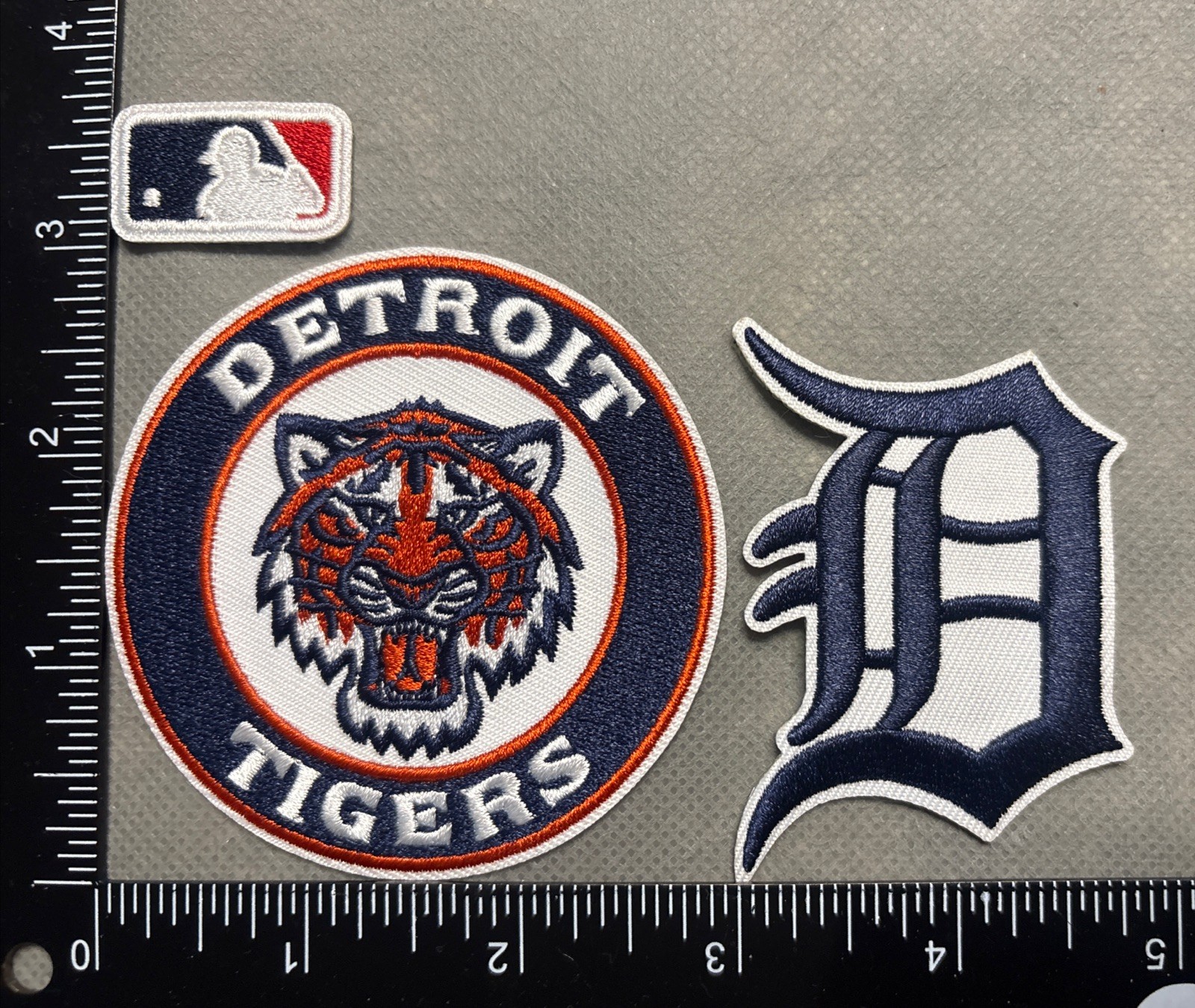 DETROIT TIGERS LOT SET OF 3 IRON ON PATCHES
