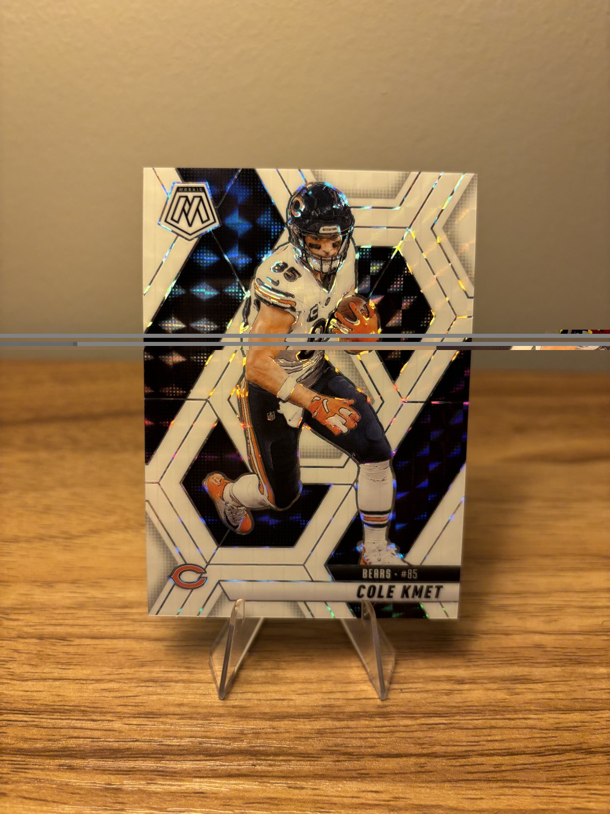 2025 Panini Mosaic – Cole Kmet #48 White Mosaic Prizm /25 Chicago Bears