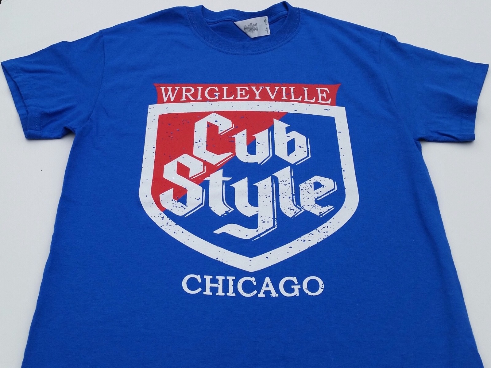 New Chicago Cubs Cub Style T-Shirt Wrigley Field Old Style Beer ( Sm – 3Xlg )