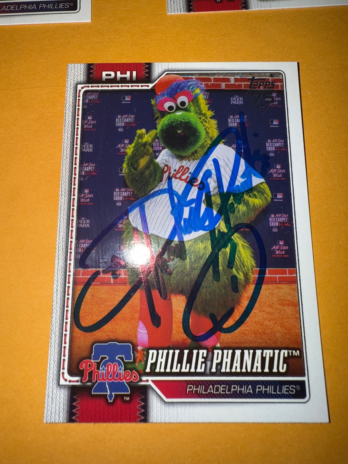 Phillie Phanatic Phillies topps Mascot signed baseball card